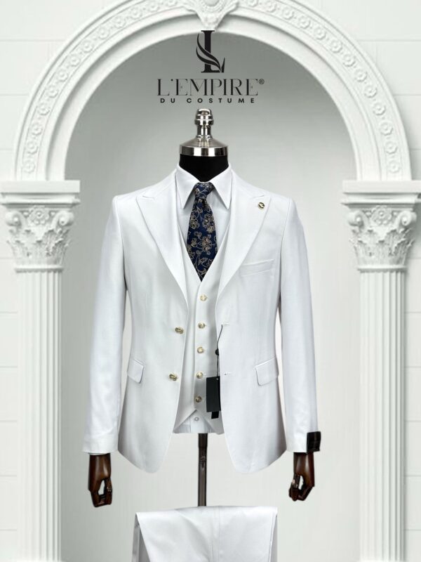 COSTUME 3 PIÈCES BLANC BOUTON DORÉ