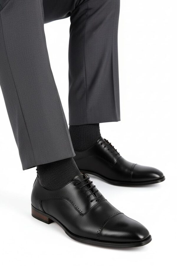 CHAUSSURE NOIRE