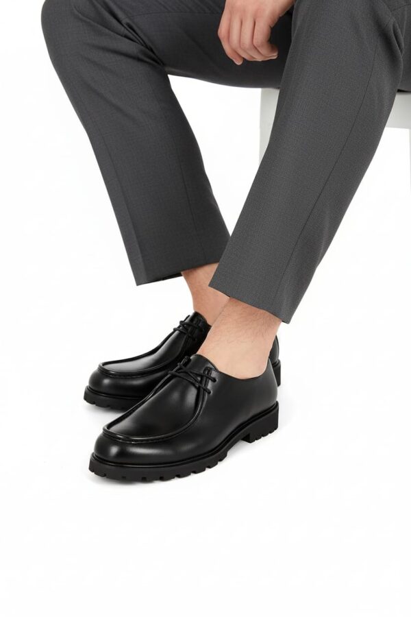 MOCASSIN A LACETS NOIR