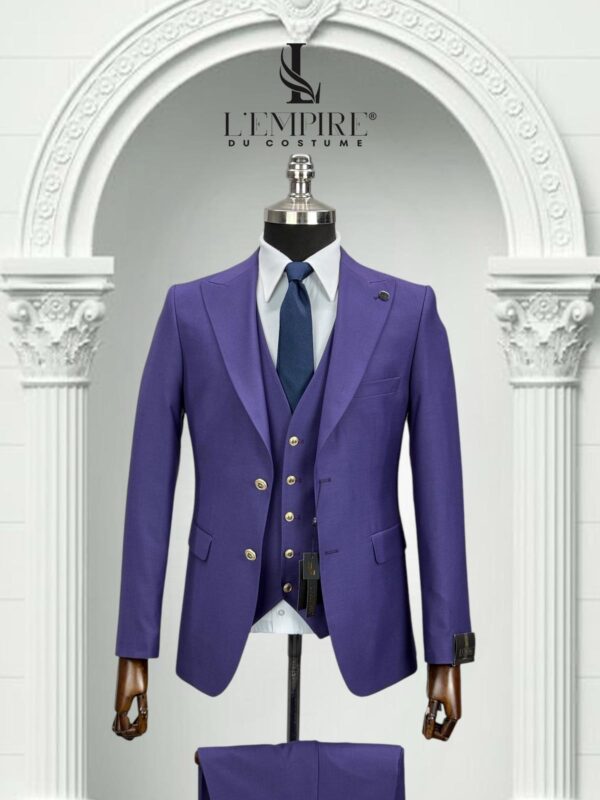 COSTUME 3 PIÈCES VIOLET BOUTON DORÉ